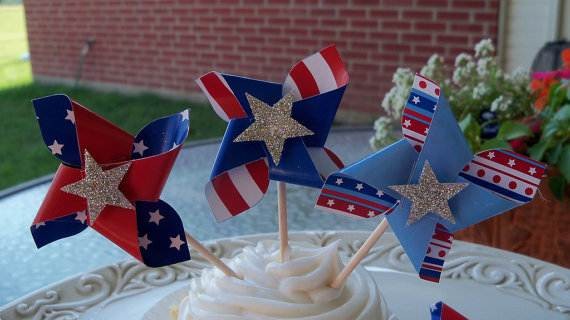 4th-of-July-Cupcakes-Decorating-Ideas-and-Cupcake-Wrappers_39