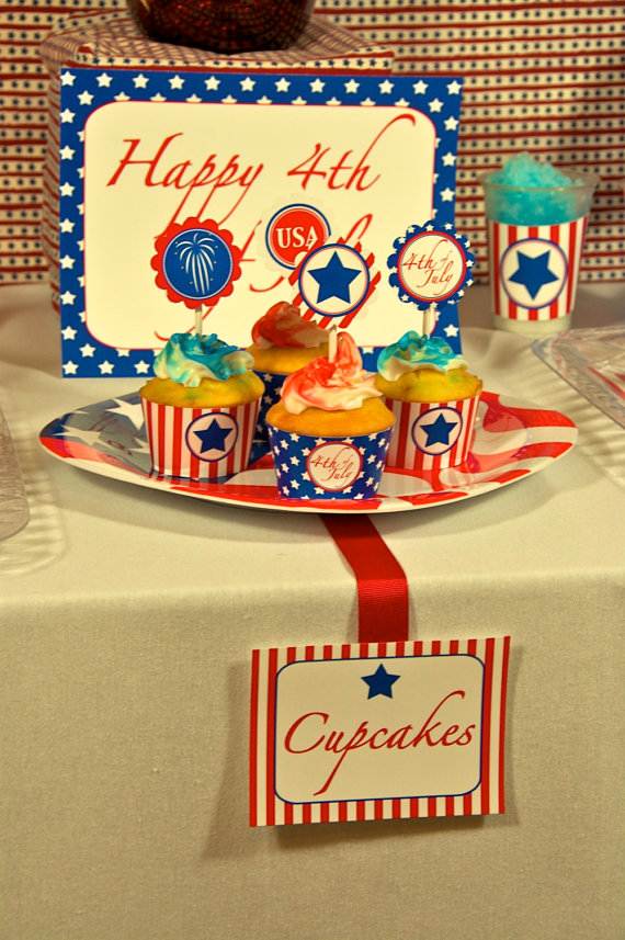 4th-of-July-Cupcakes-Decorating-Ideas-and-Cupcake-Wrappers_40