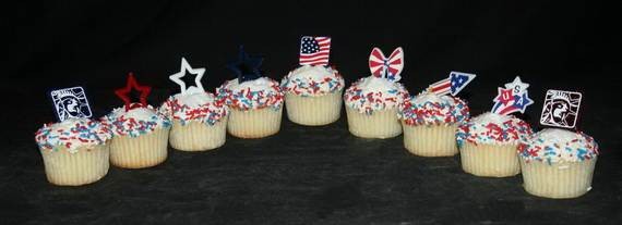 Independence Day Cakes & Cupcakes Decorating Ideas  (12)