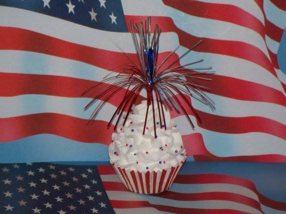 Independence-Day-Cupcake-Patriotic-Theme-Ideas (11)
