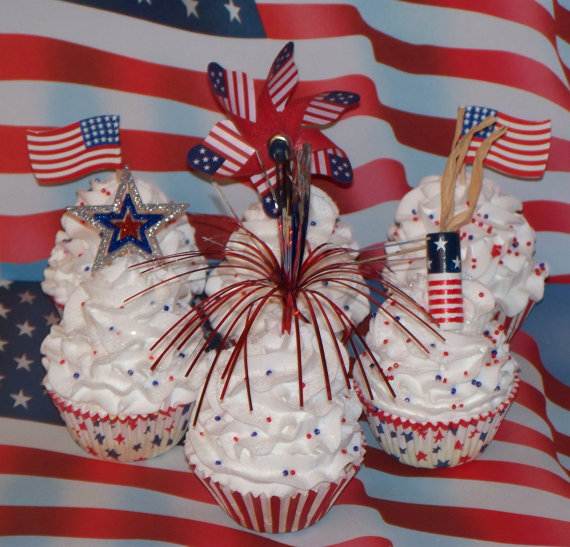 Independence day Cupcakes Decorating Ideas (16)