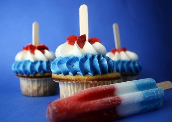 Independence day Cupcakes Decorating Ideas (26)