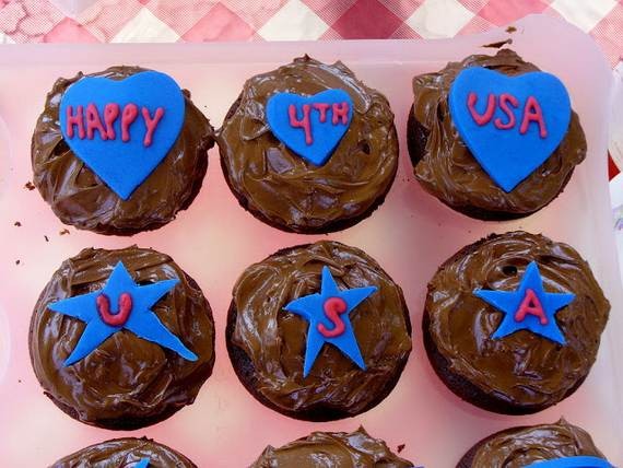 Independence day Cupcakes Decorating Ideas (9)