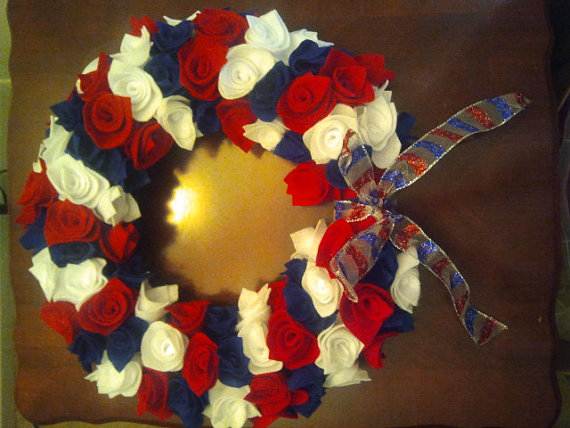 Easy_-Patriotic-_Wreaths-_for_-Labor_-Day-_Holiday_-_08