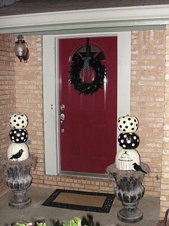 Cool-Outdoor-Halloween-Decorations-2012-Ideas_021