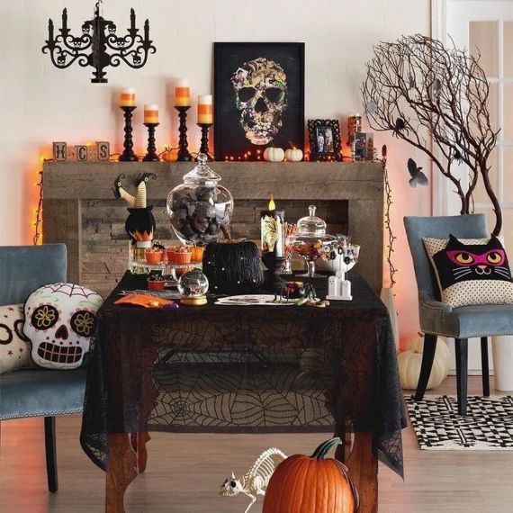30 Elegant Halloween Décor Ideas for the Mantel