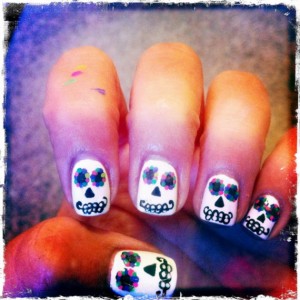 Beautiful 'Day of the Dead' Nail Art Designs