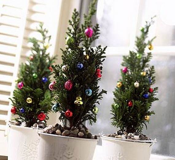 beautiful_-tabletop_-christmas-_trees_-decorating_-ideas-designs__032