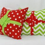 Christmas pillow in red polka dots and green stripes and bow (1)