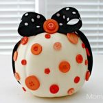 Decorate-a-Pumkin-With-Buttons-and-Ribbon (1)