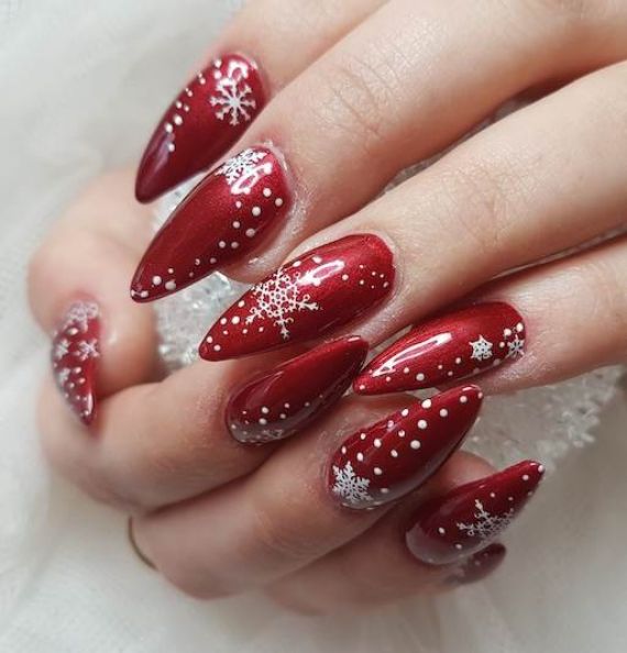 Holiday nails : r/Dashingdiva