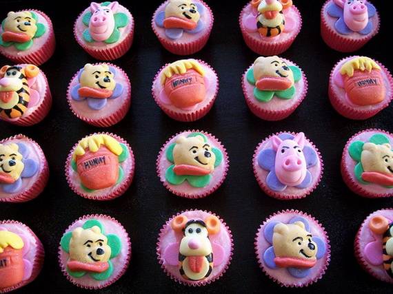 Winnie-the-Pooh-Cake-and-Cupcakes-Decorating-Ideas_22