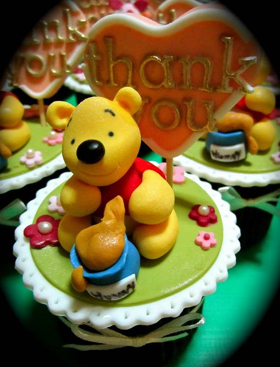 Winnie-the-Pooh-Cake-and-Cupcakes-Decorating-Ideas_40