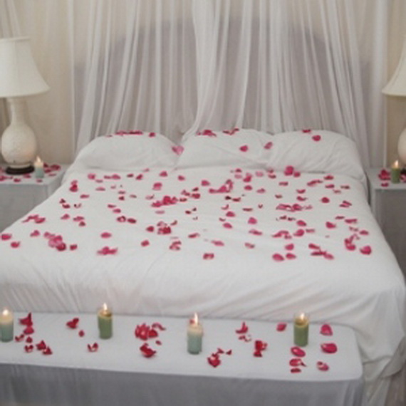 Beautiful -Bedroom- Decorating- Ideas- For- Valentine’s- Day_22