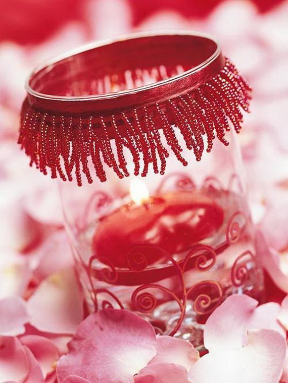 Beautiful- and -Romantic- Candle - Decorations- for- Valentine’s- Day_05