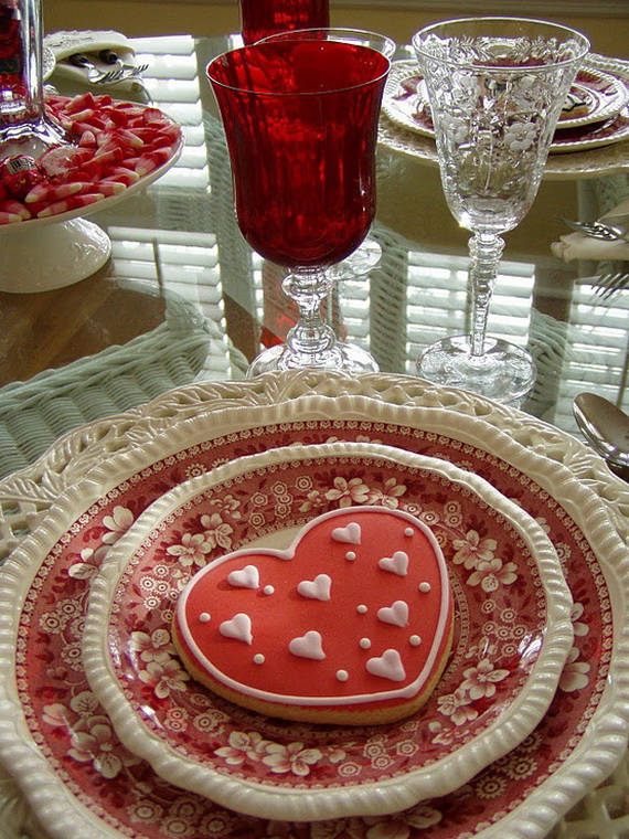 60-Cool -and -Beautiful- Valentine- Table -Decorating- Ideas _53