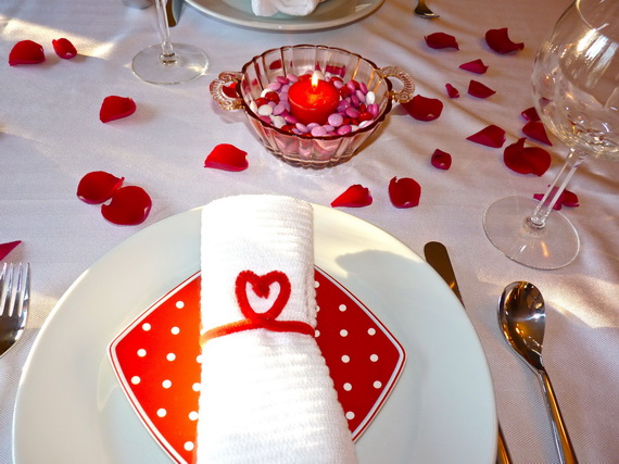 Romantic- Valentine’s Day- Table -Setting -ideas_019