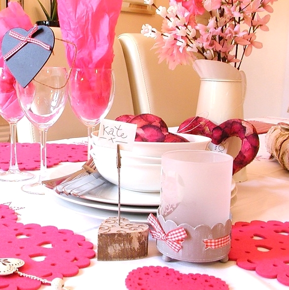 Romantic- Valentine’s Day- Table -Setting -ideas_033