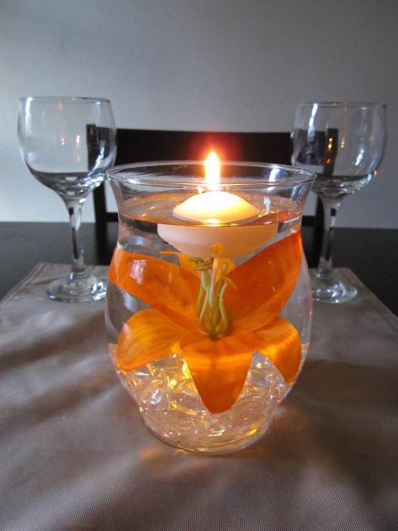 Floating-Flowers-And-Candles-Centerpieces_100