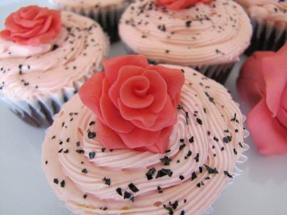 Celebrate-Mothers-Day-with-Decorating-Ideas-of-Cakes-Cupcakes-_09