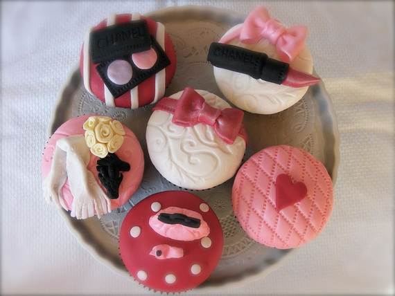 Celebrate-Mothers-Day-with-Decorating-Ideas-of-Cakes-Cupcakes-_16