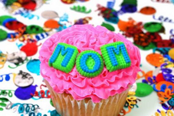 Creative-Mothers-Day-Cupcake-Ideas_16