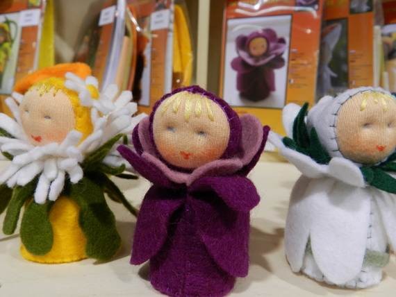 Felt-Crafts-and-Needle-Felting-Projects-for-All-Seasons-_063