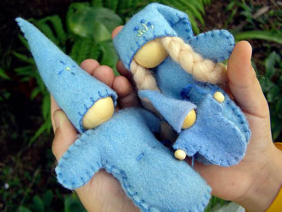 Felt-Crafts-and-Needle-Felting-Projects-for-All-Seasons-_094