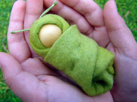 Felt-Crafts-and-Needle-Felting-Projects-for-All-Seasons-_096