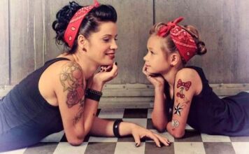 Fabulous, Easy-to-Do, Hairstyles for Mothers Day