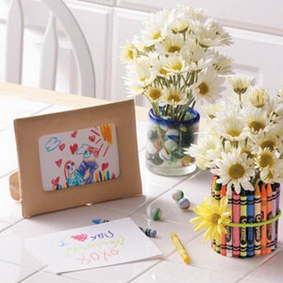Homemade-Craft-Gift-Ideas-For-Mothers-Day_36