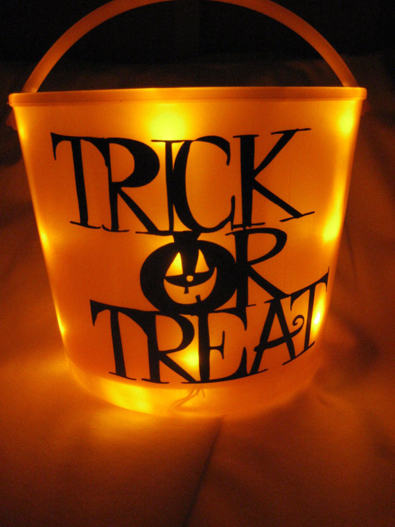 Easy Ideas for Halloween Treat Bags and Candy Bags (26)