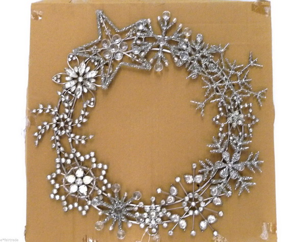 50 Great Christmas Wreath Ideas To Keep The Traditions Alive_10