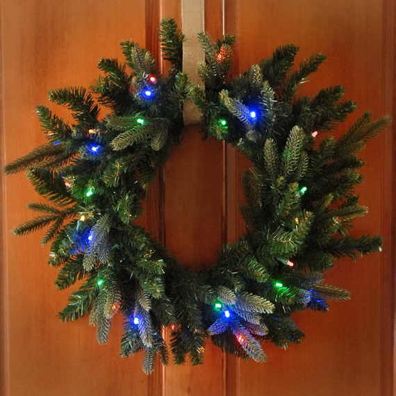50 Great Christmas Wreath Ideas To Keep The Traditions Alive_24