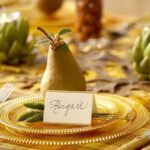Elegant Gold and White Thanksgiving Décor Ideas _09-min
