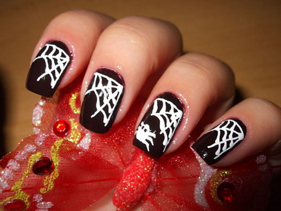 Gorgeous Ghastly Halloween Nail Art Designs (5)