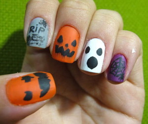 Gorgeous and Ghastly Halloween Nail Art Designs - family holiday.net ...
