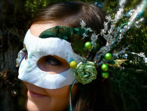How-to-Make-a-Paper-Mache-Mask-With-a-Foil-Mold_75