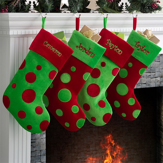 Splendid Christmas Stockings Ideas For Everyone_03