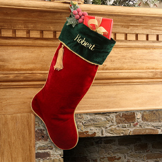 Splendid Christmas Stockings Ideas For Everyone_16
