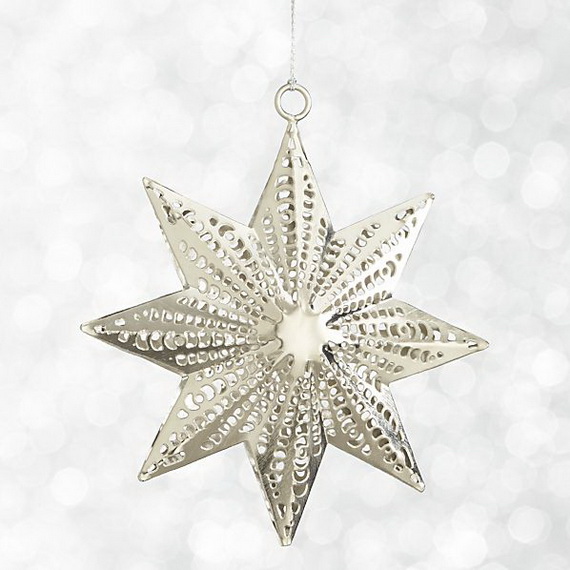 Splendid Ideas For Christmas Tree Decoration With Silver And Gold Ornaments_41