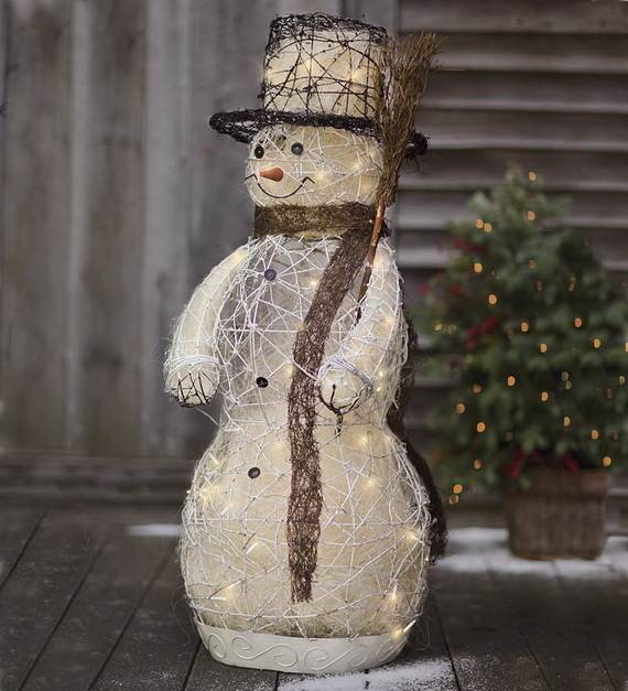 60-trendy-outdoor-christmas-decorations_21