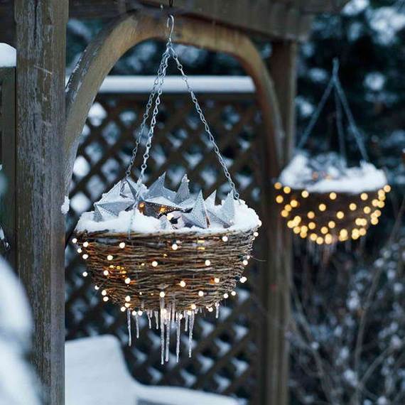 60-trendy-outdoor-christmas-decorations_60