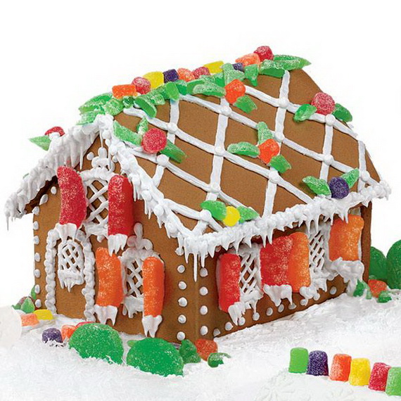 Amazing Traditional Christmas Gingerbread Houses_03 (2)