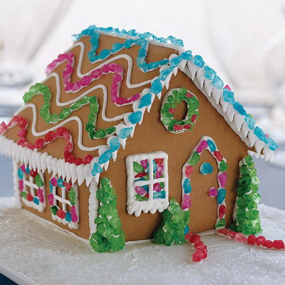 Amazing Traditional Christmas Gingerbread Houses_04 (2)