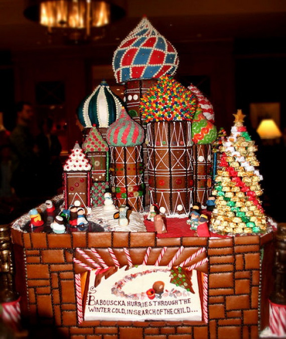 Amazing Traditional Christmas Gingerbread Houses_35