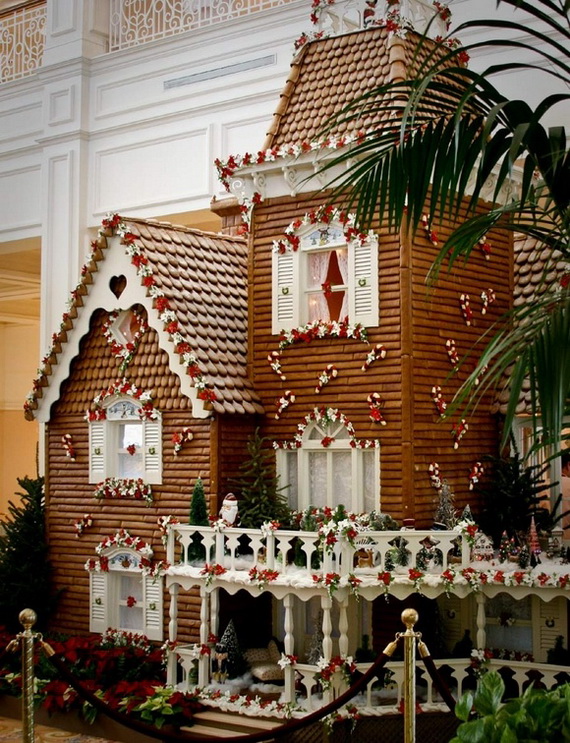 Amazing Traditional Christmas Gingerbread Houses_55