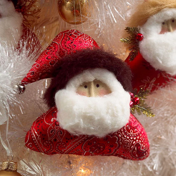 Share the joy of Christmas with Santa Claus decoration ideas _27