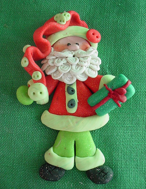 Share the joy of Christmas with Santa Claus decoration ideas _39