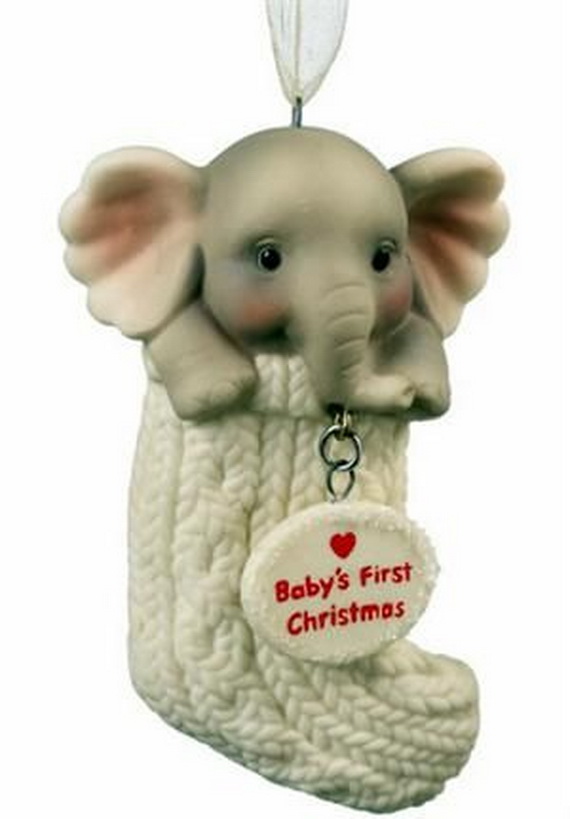 Tips and Traditions for Baby's First Christmas_03